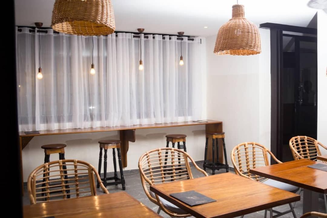 Elogia Hotel Ломе Экстерьер фото