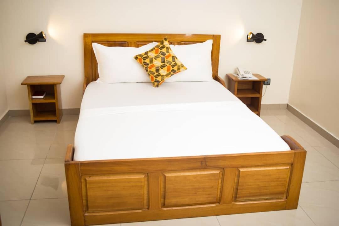 Elogia Hotel Ломе Экстерьер фото