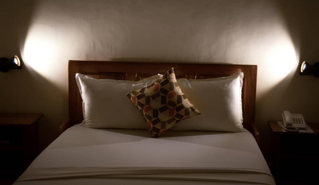 Elogia Hotel Ломе Экстерьер фото