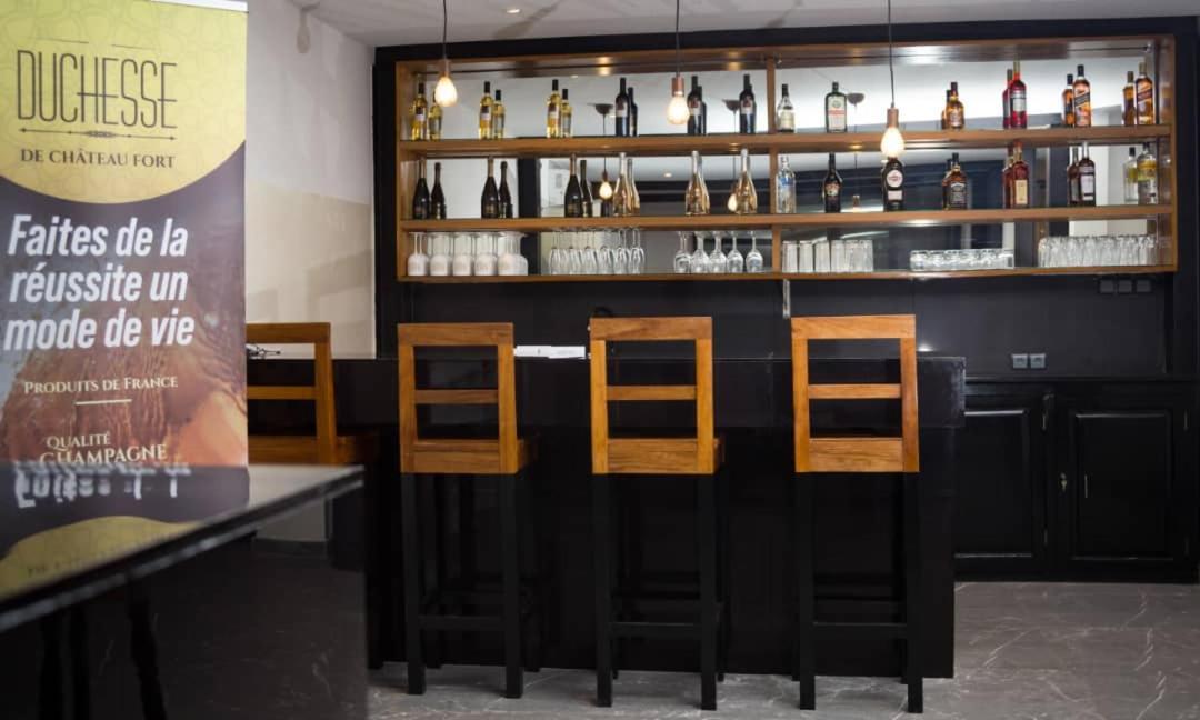 Elogia Hotel Ломе Экстерьер фото