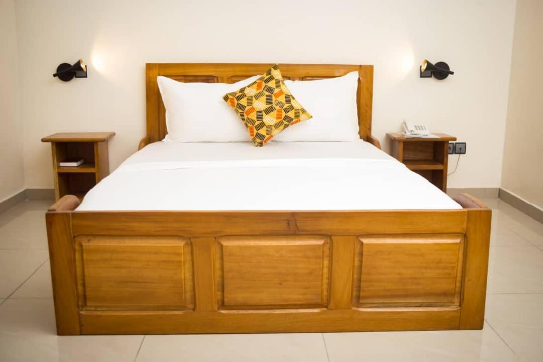 Elogia Hotel Ломе Экстерьер фото